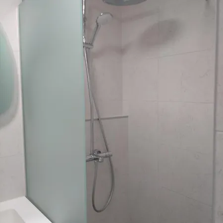 Ohtu Poik 4 Center Parnu